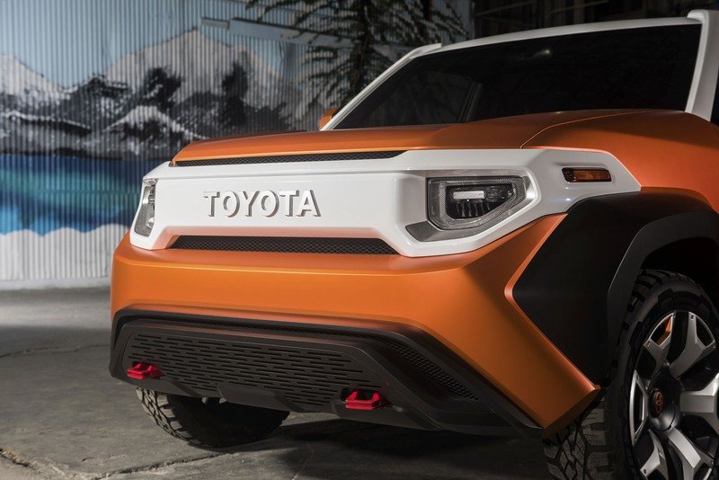 2017 Toyota FT-4X Concept7
