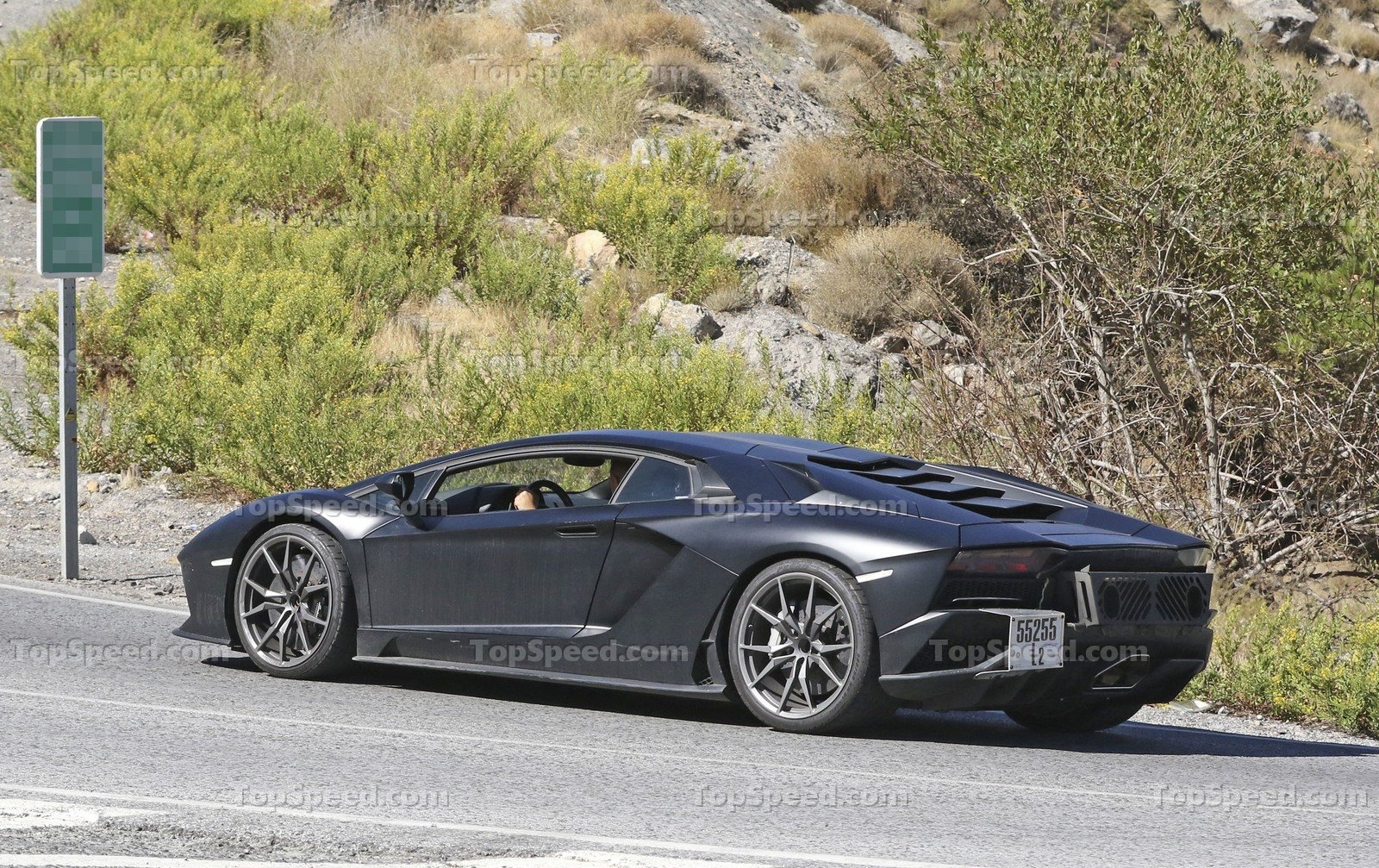 2019 Lamborghini Aventador Performante8