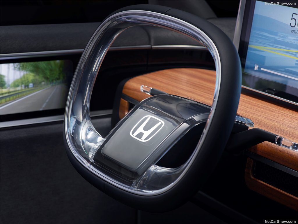 2017 Honda Urban EV Concept8