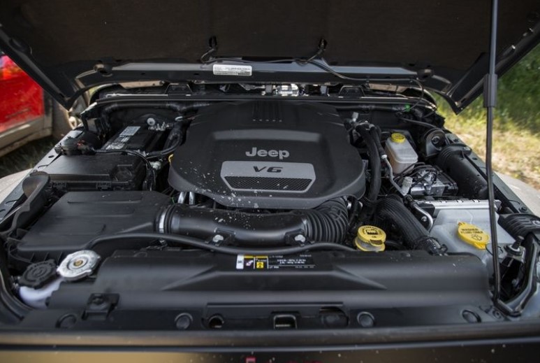 2018 Jeep Wrangler JK Engine
