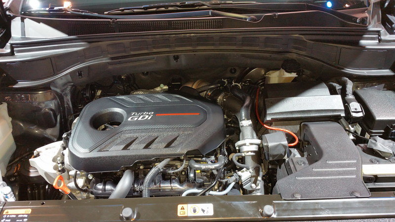 2018 Volkswagen Tiguan Engine