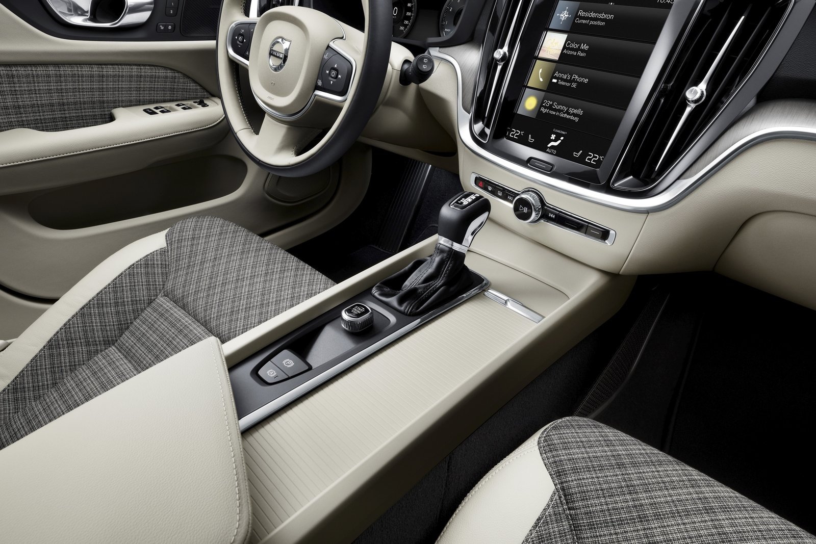 2019 Volvo V60 Interior